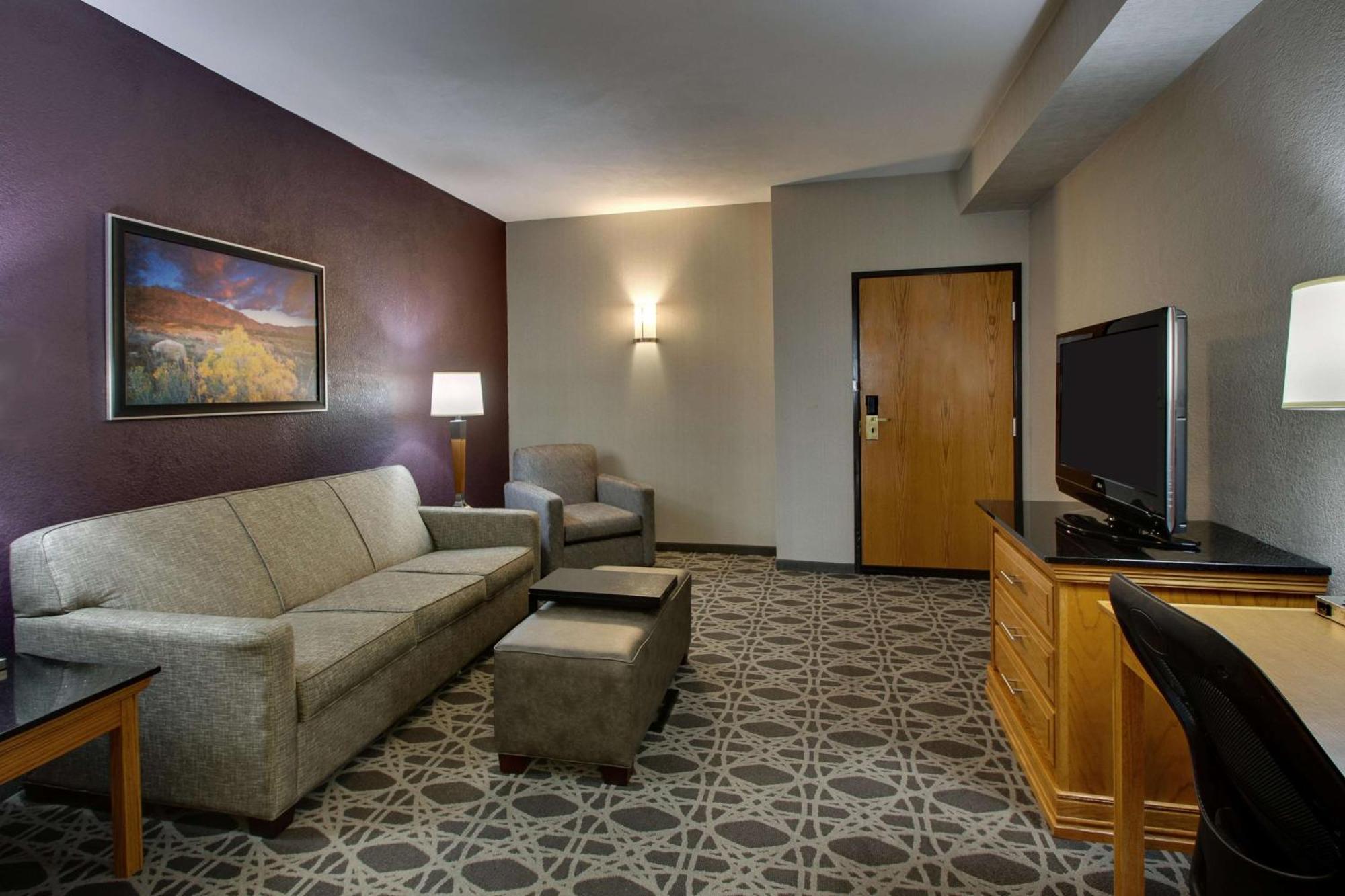 Drury Inn & Suites Albuquerque North Exterior photo