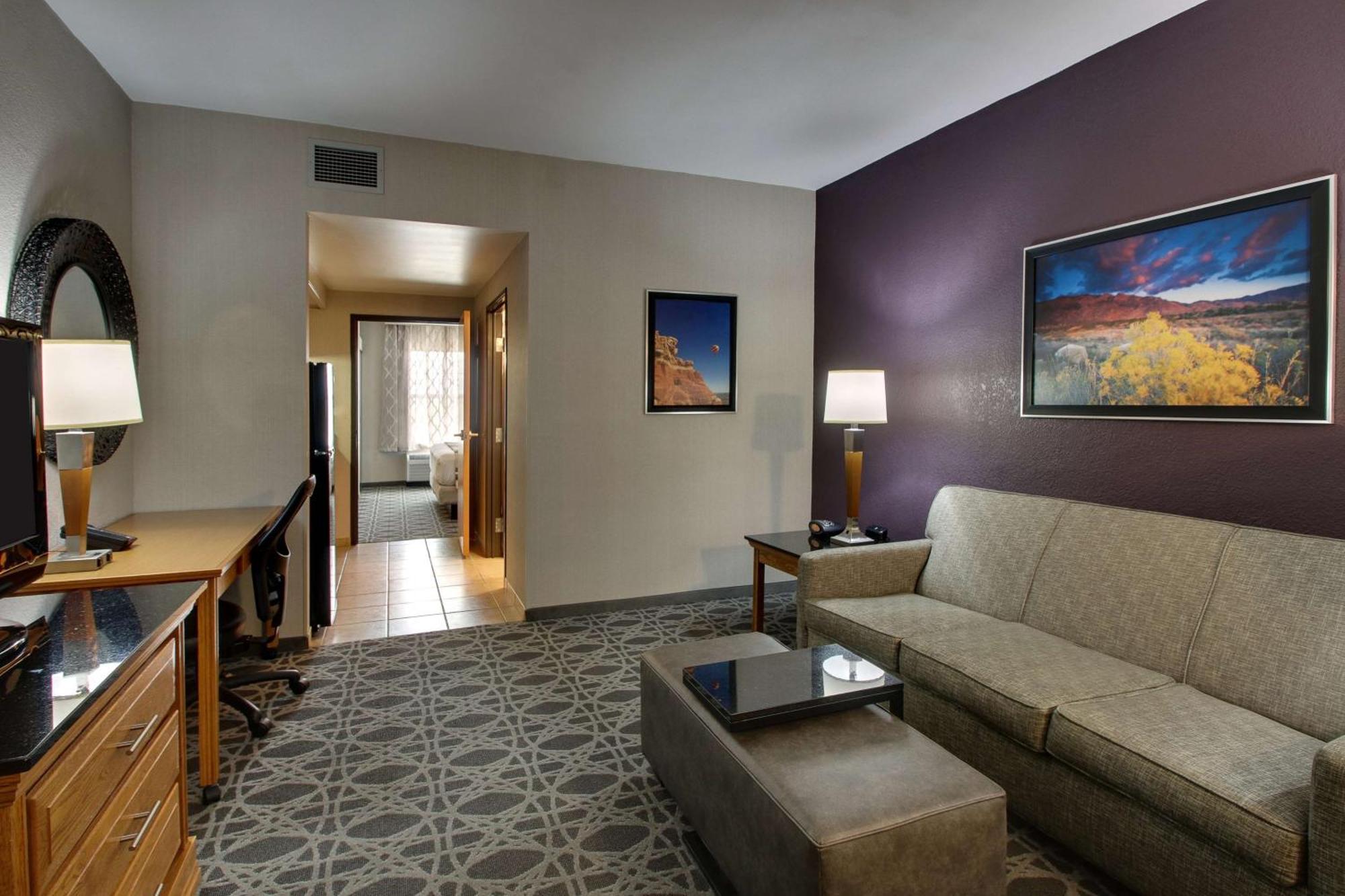 Drury Inn & Suites Albuquerque North Exterior photo